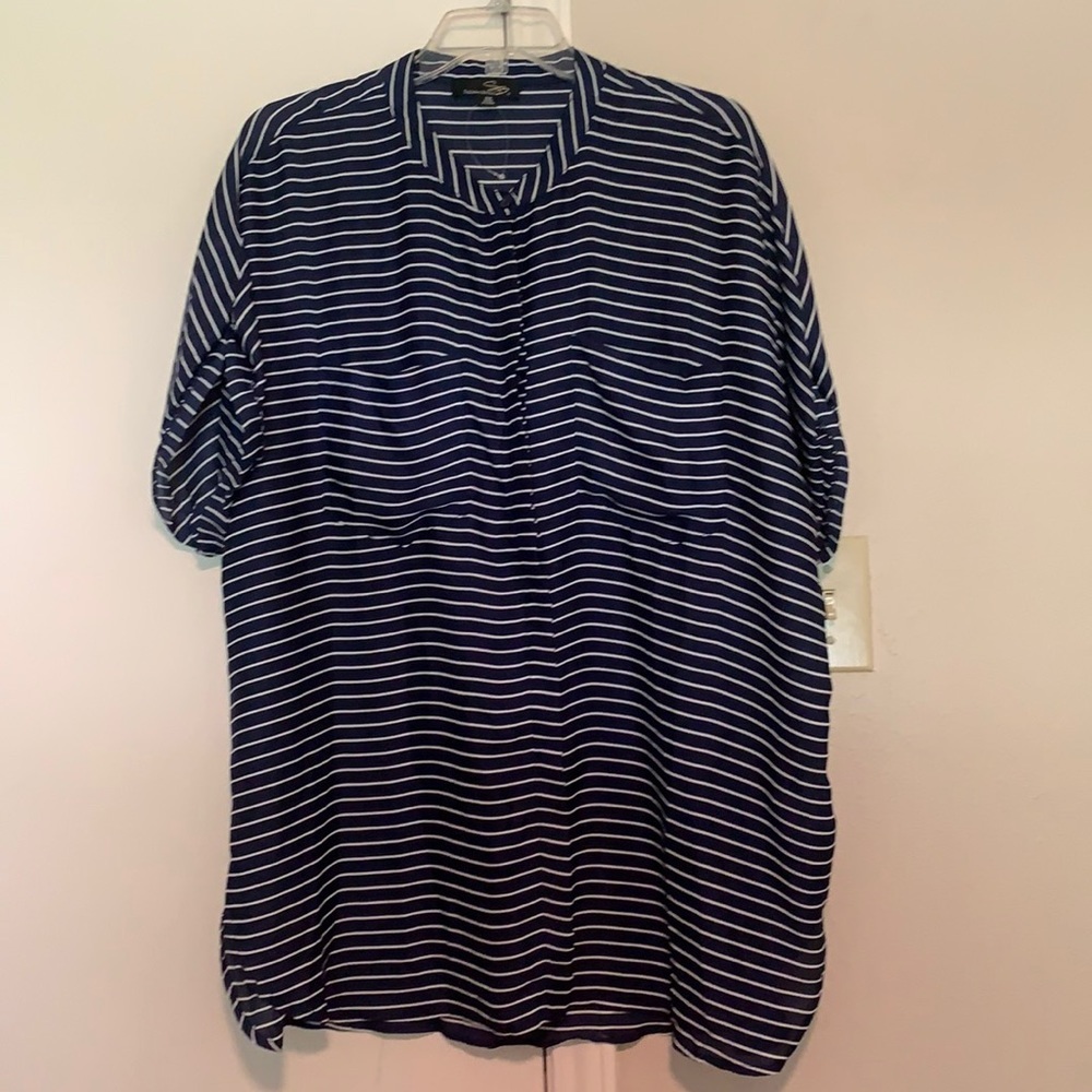 Suzanne Betro Women’s shirt. XXXL